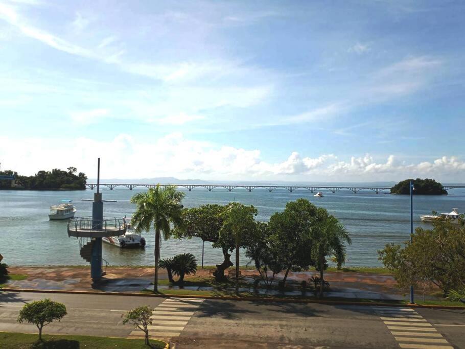 Indy'S Best Bay Frontview In Samana. المظهر الخارجي الصورة
