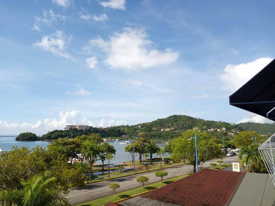 Indy'S Best Bay Frontview In Samana. المظهر الخارجي الصورة